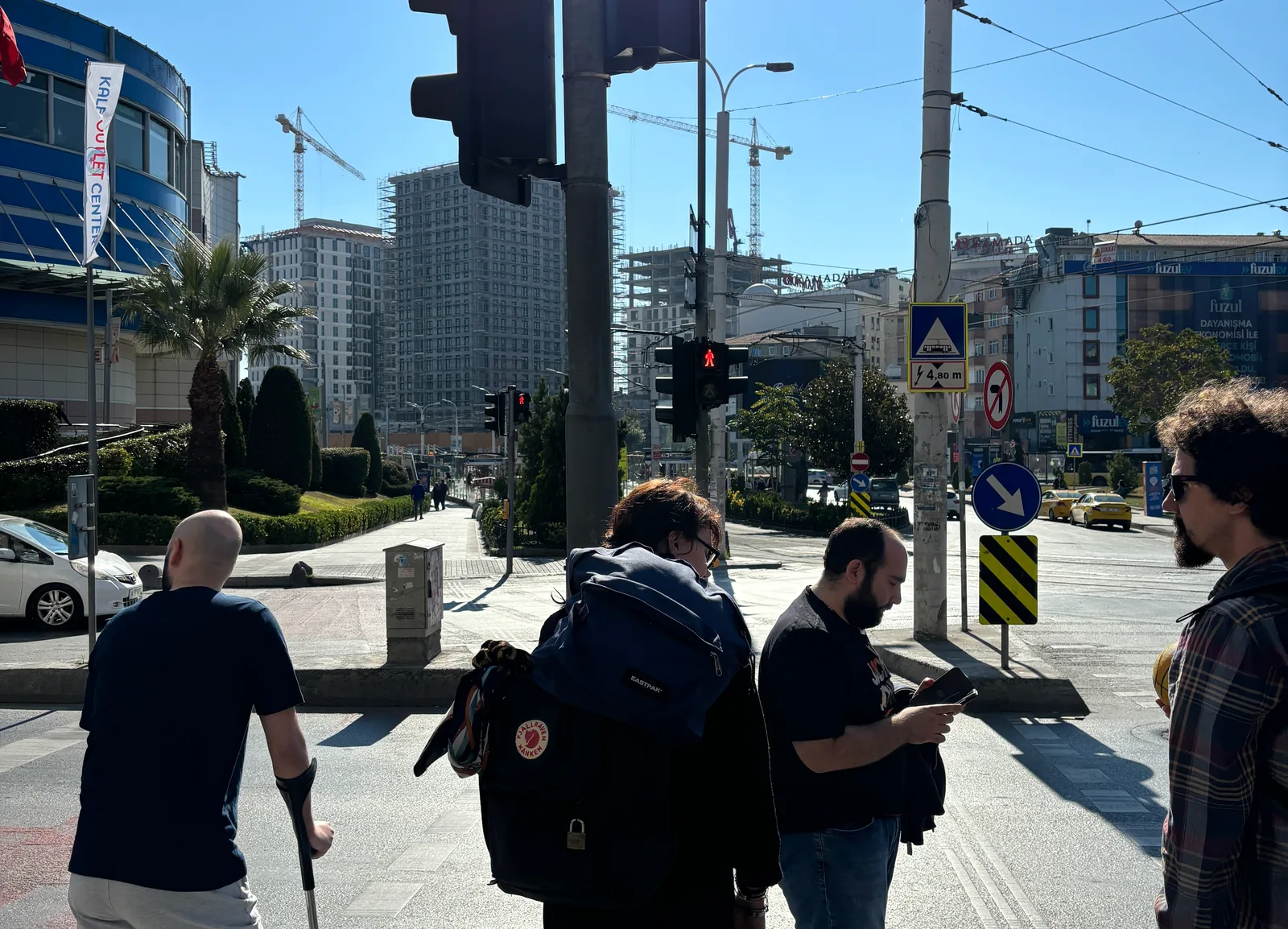 Saad / Lucie / Yaman / Viktor